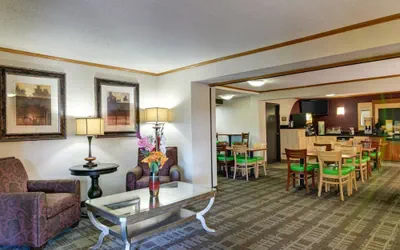 Photo 3 - Quality Inn Fort Smith I-540