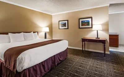Photo 2 - Best Western Lakewood