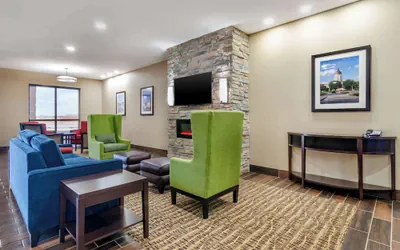 Photo 4 - Comfort Inn & Suites Salina North