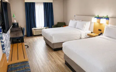Photo 4 - Garner Hotel Glen Burnie BWI Airport Area by IHG