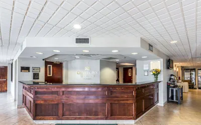 Photo 3 - Quality Inn University