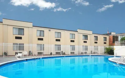 Photo 2 - Quality Inn Seekonk - Providence