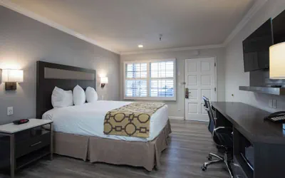 Photo 2 - Rodeway Inn Milpitas near Great Mall