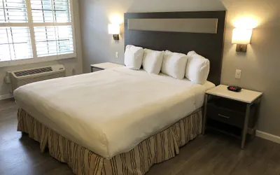 Photo 5 - Rodeway Inn Milpitas near Great Mall
