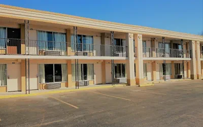 ASHEVILLE AIRPORT INN
