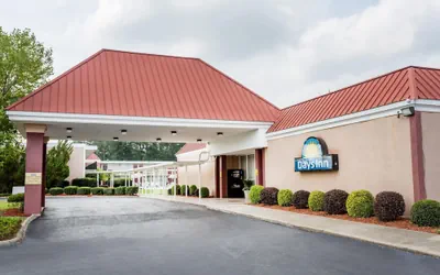 Photo 2 - Days Inn by Wyndham Goldsboro