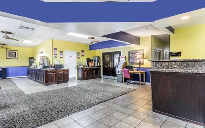 Photo 4 - Days Inn by Wyndham Goldsboro
