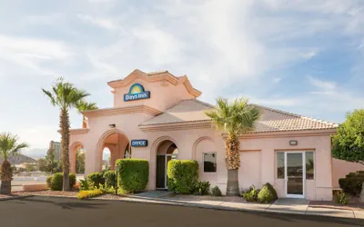 Photo 2 - Days Inn by Wyndham Bullhead City