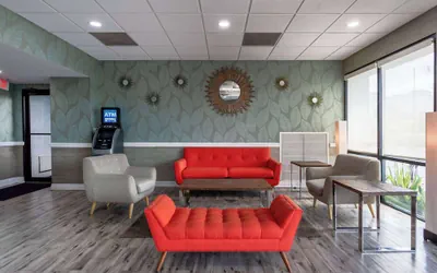 Photo 5 - Ramada by Wyndham Altamonte Springs Near I-4