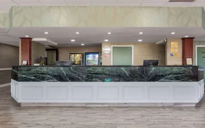 Photo 3 - Ramada by Wyndham Altamonte Springs Near I-4