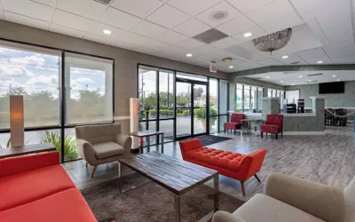 Photo 4 - Ramada by Wyndham Altamonte Springs Near I-4