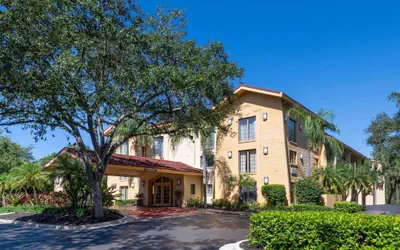Photo 2 - La Quinta East Deerfield Beach - Boca Raton
