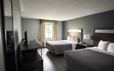 Photo 5 - Q Lodge