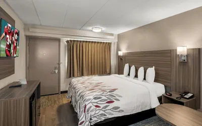 Photo 5 - Red Roof Inn Enfield