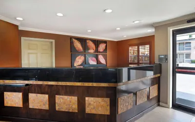 Photo 4 - Best Western Inn