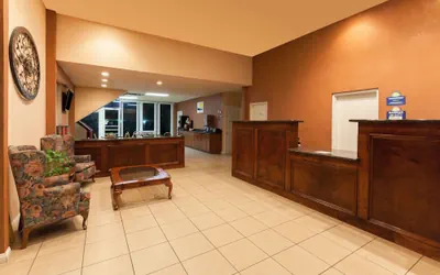 Photo 3 - Days Inn by Wyndham Oklahoma City Fairground
