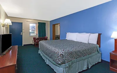 Photo 5 - Days Inn by Wyndham Oklahoma City Fairground