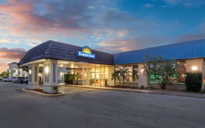 Photo 2 - Days Inn by Wyndham Titusville Kennedy Space Center