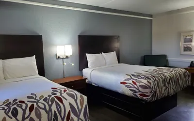 Photo 5 - Budget Host Inn- Medical Center