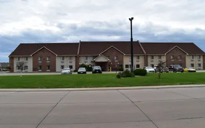 Photo 2 - Days Inn by Wyndham Grand Island