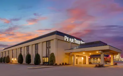 Photo 2 - Pear Tree Inn Cape Girardeau West