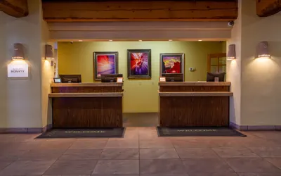 Photo 3 - Courtyard by Marriott Lake Powell