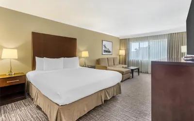 Photo 5 - Best Western Plus Garden Court Inn
