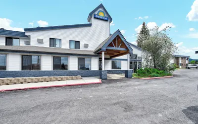 Photo 2 - Days Inn by Wyndham Helena