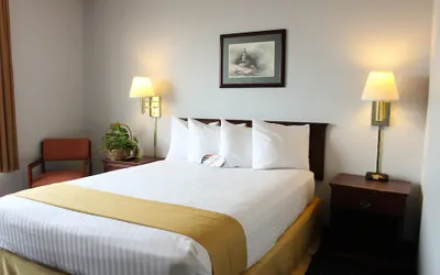 Photo 5 - Clover Island Inn