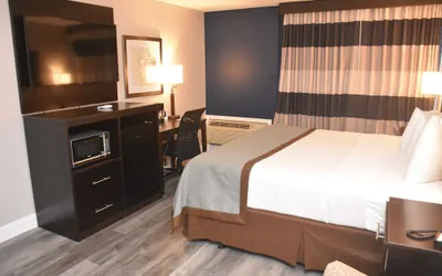 Photo 5 - Ramada by Wyndham Vineland Millville Area