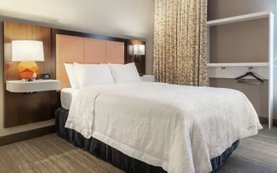 Photo 5 - Hampton Inn Rockford