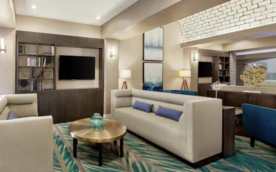 Photo 5 - Embassy Suites by Hilton Arcadia Pasadena Area