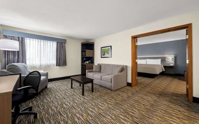 Photo 5 - Best Western Inn