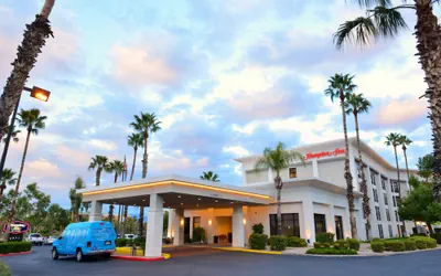 Photo 2 - Hampton Inn Tucson-Airport