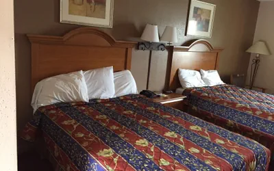 Photo 3 - Econo Lodge Franklin