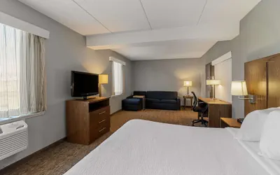 Photo 5 - Best Western Bridgeview Hotel
