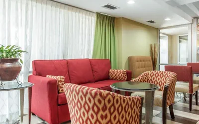 Photo 2 - Comfort Inn Conyers