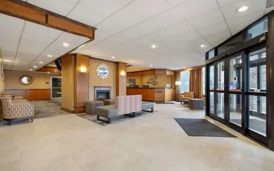 Photo 4 - Best Western Green Bay Inn Conference Center