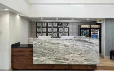 Photo 4 - Garner Hotel August West by IHG