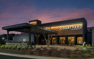Photo 2 - Courtyard by Marriott Memphis Airport