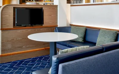 Photo 5 - Courtyard by Marriott Memphis Airport