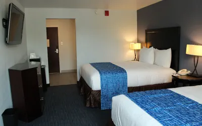 Photo 4 - Travelodge by Wyndham Water’s Edge Hotel - Racine
