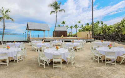 Photo 5 - Courtyard by Marriott King Kamehameha's Kona Beach Hotel
