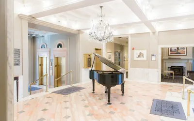 Photo 3 - Tutwiler Hotel Birmingham, a DoubleTree by Hilton