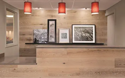 Photo 4 - Country Inn & Suites by Radisson, Northfield, MN