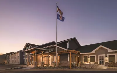 Photo 2 - Country Inn & Suites by Radisson, Northfield, MN