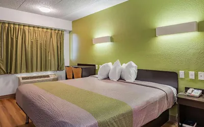 Photo 5 - Days Inn by Wyndham Cincinnati I-71