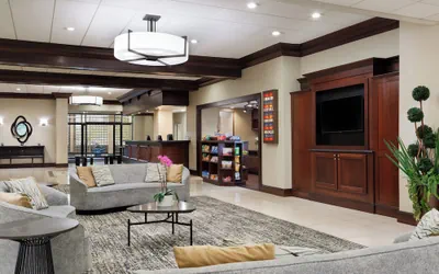 Photo 4 - Holiday Inn National Airport/Crystal City by IHG