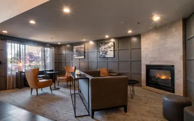 Photo 3 - Oxford Suites Chico