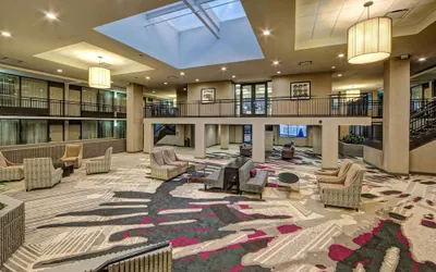 Photo 4 - DoubleTree by Hilton Hotel Decatur Riverfront